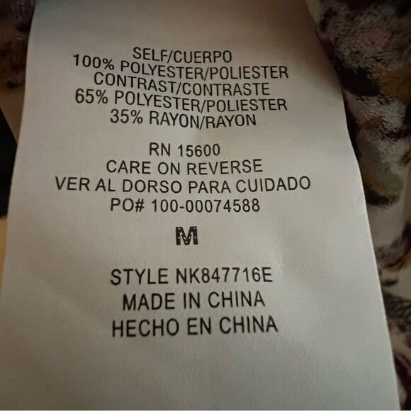 😊3/$30 ReWind 3/4 sleeve top with solid and print - Sz M - Picture 10 of 11